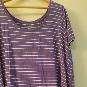 Blue and white stripped tshirt